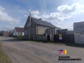 Dom z zabudowaniami gospodarczymi- Grabice
